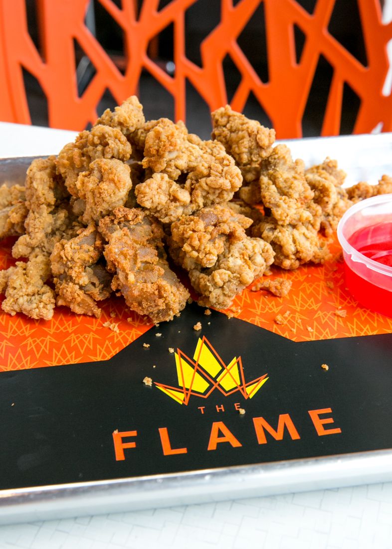 Crispy fried chicken with dipping sauce